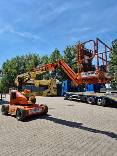 Podnośnik Teleskopowy JLG M450AJ | 2008 | Używany | 631